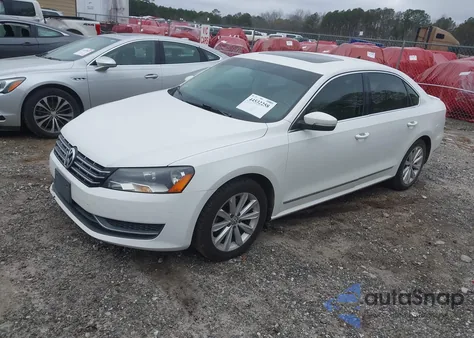 2013 Volkswagen Passat 2.5L Sel z USA, uszkodzony, nr VIN 1VWCP7A3XDC089068